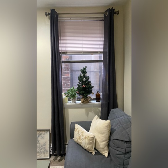 Curtains - Picture 3 of 6